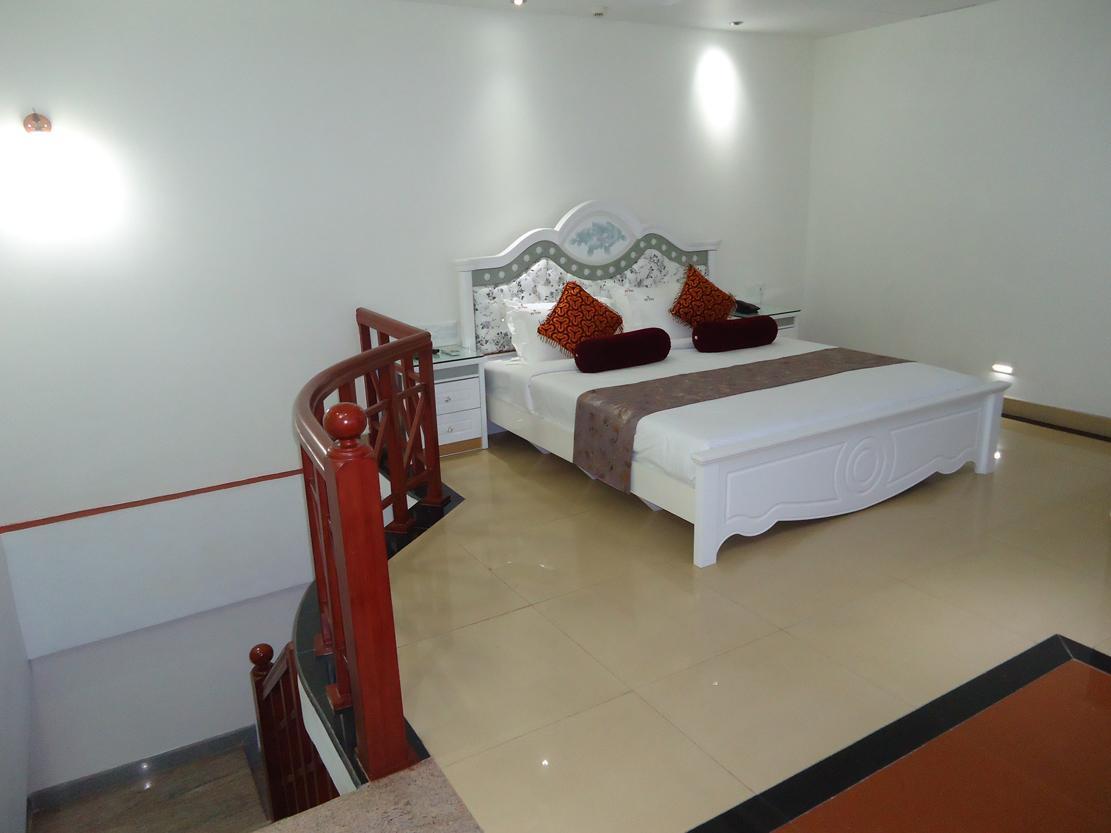 Hotel Hiton Perintalmanna Zimmer foto